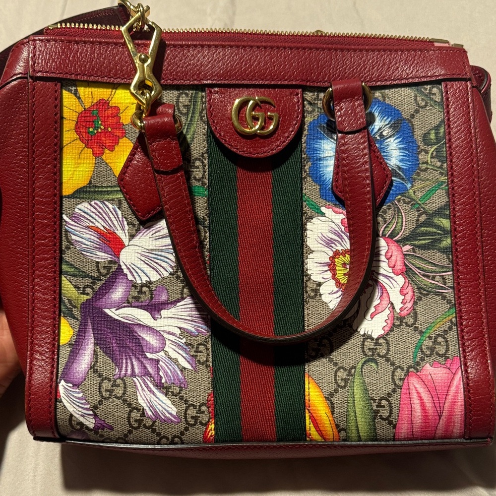 Gucci Red and Green Floral Satchel - Picture 2 of 7